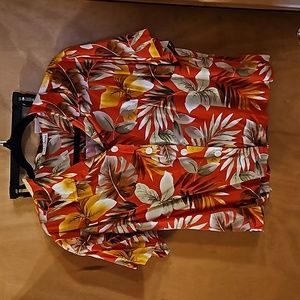 Basic edition women's button down top